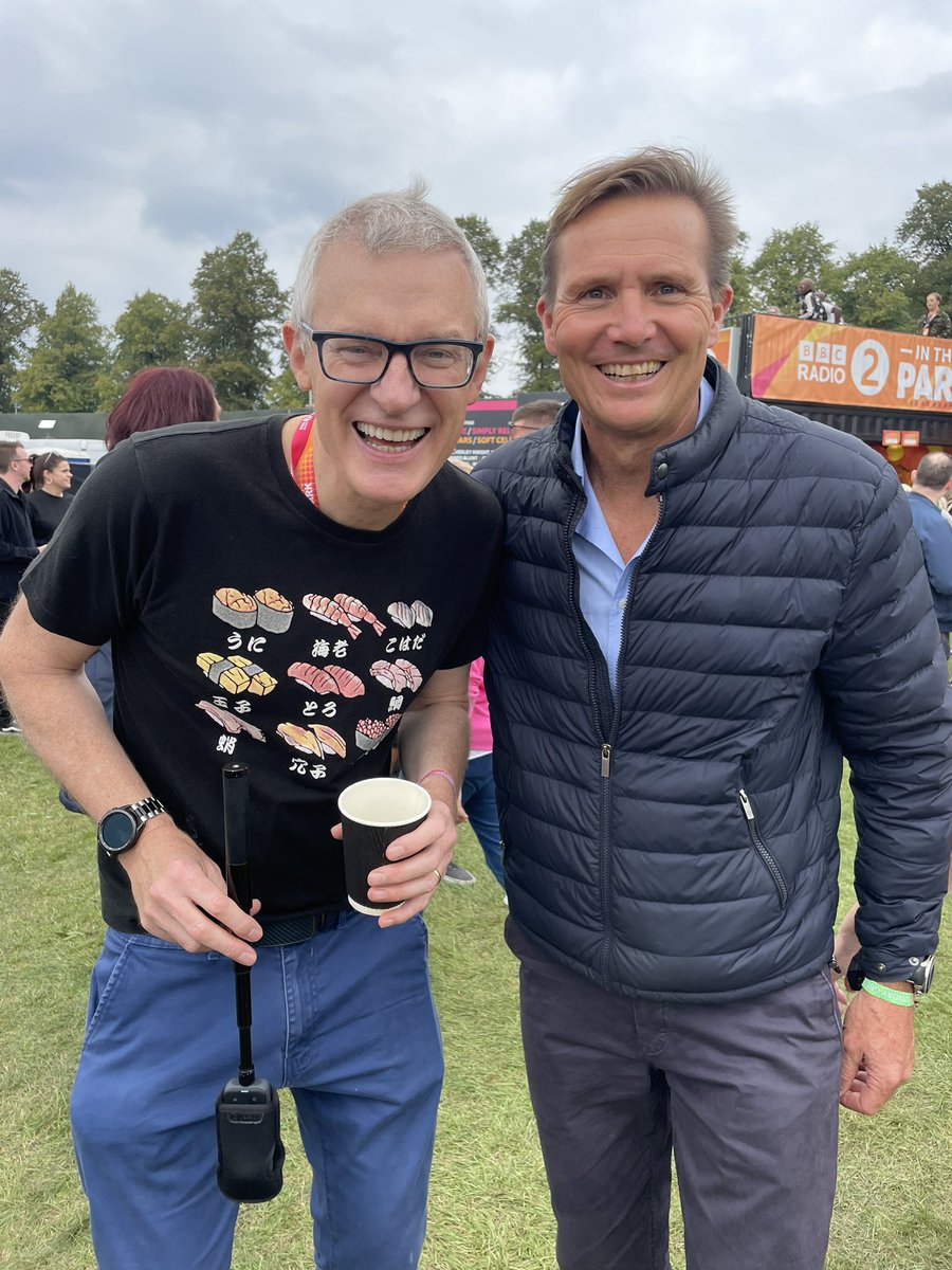 Having a great day at Radio 2 in the park in Leicester! Thanks @theJeremyVine @BBCRadio2 #radio2inthepark #R2InThePark