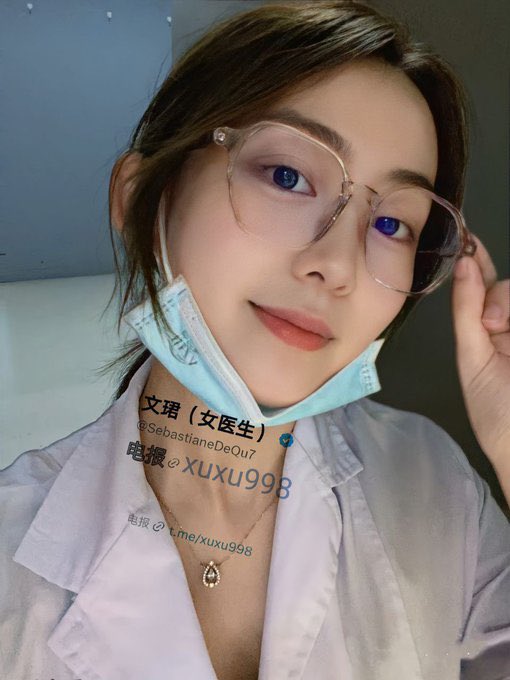 SebastianeDeQ7's tweet photo. 这就是我理想中的医生生活，可以帮助患者解决烦恼，让患者恢复健康的心理状态。也不存在医患纠纷，最坏的也就是被患者摸摸胸，摸摸逼，不过这都是我底线之内可以接受的。

需要性理治疗的私信我，让你浑身颤抖.不断喷射。直到我榨干到你求饶.虚弱，爽的看到上帝。 https://t.co/CTgIRH6ZKK