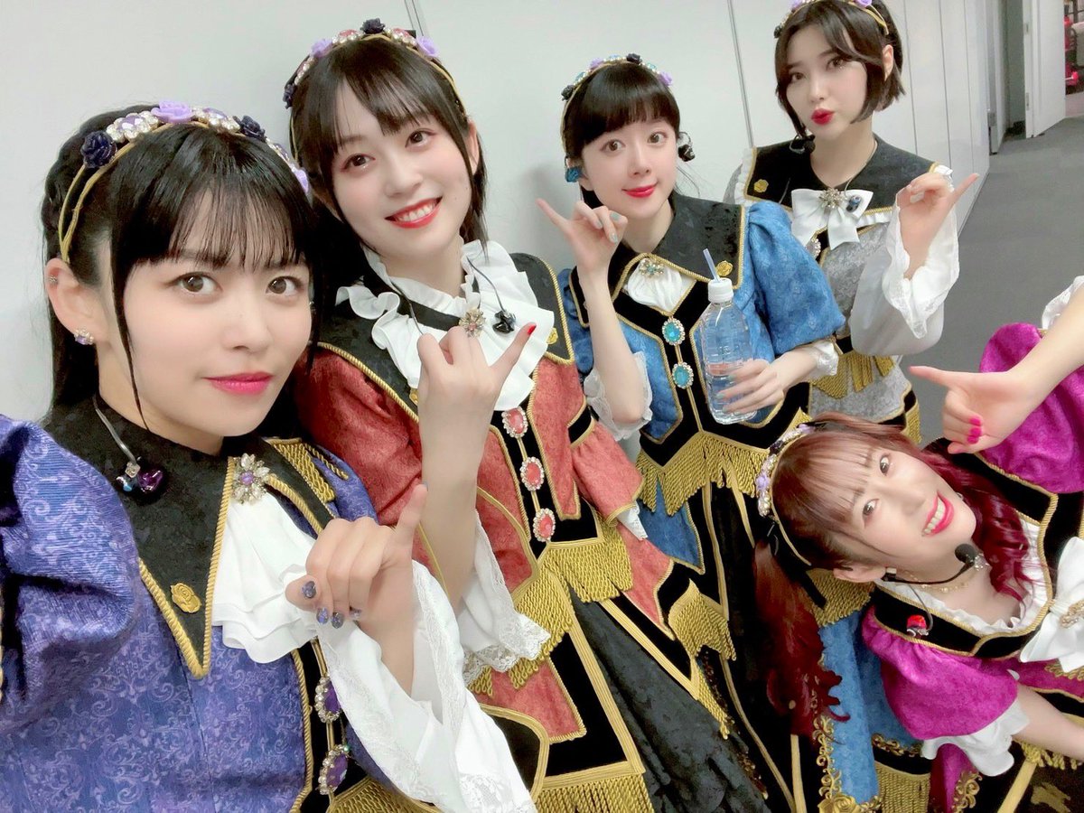 Yuki_Nakashim's tweet photo. #Roselia_Farbe_DAY2 ありがとうございました🌹
今までとはまた違うライブだったと思うけどどうだったー？？
ステージから見える景色、最高に綺麗だったよ🌟
みんなの近くに行けて本当によかった〜！！
シングルのリリースや全国ツアーの発表もされました！
またみんなに会えますように！
 #バンドリ https://t.co/ztqTaNAld2