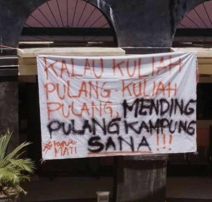 rjnculture's tweet photo. —Noren (thanat petra) lokal au

‘The stain on my 𝓓𝓮𝓷𝓲𝓶 𝓳𝓪𝓬𝓴𝓮𝓽’ https://t.co/pW1xWgKXJp