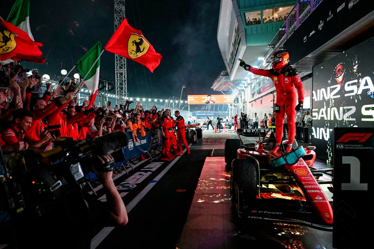 🌶️ DON CARLOS SAINZ VÁZQUEZ DE CASTRO 🌶️ #F1 #SingaporeGP 🇸🇬