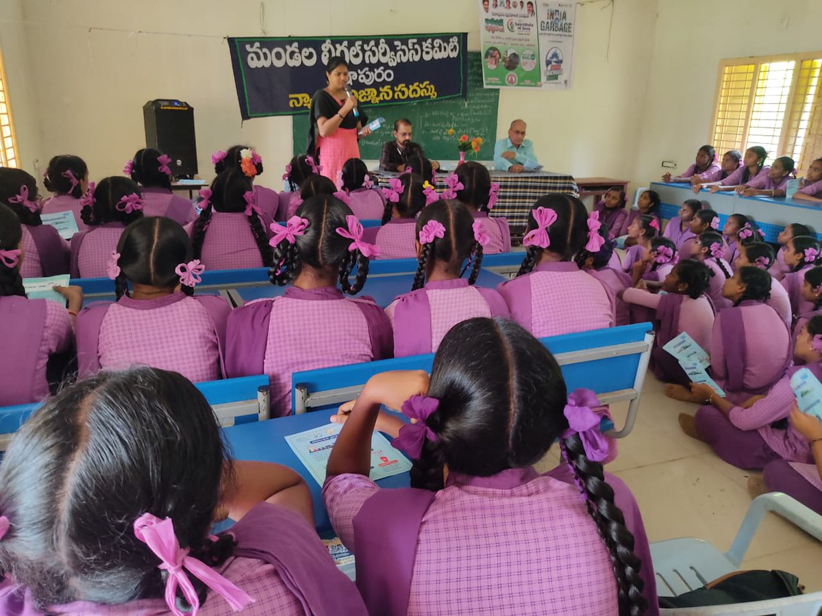 PithapuramM's tweet photo. As part of #IndianSwachhataLeague @PithapuramM conducted awareness programs in Schools @SwachhaAndhra @SwachSurvekshan @swachh https://t.co/62jle8Zm5K