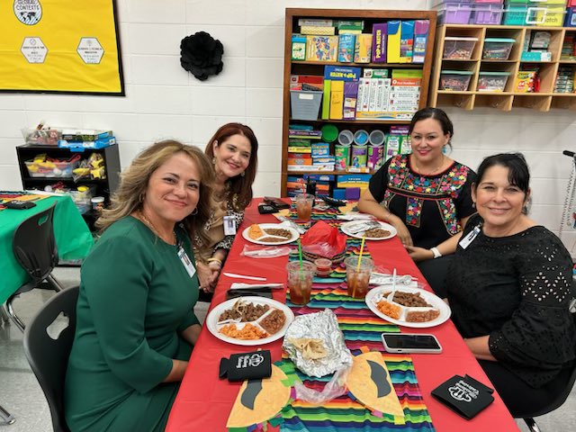 Vernon MS World Languages Academy tweet media