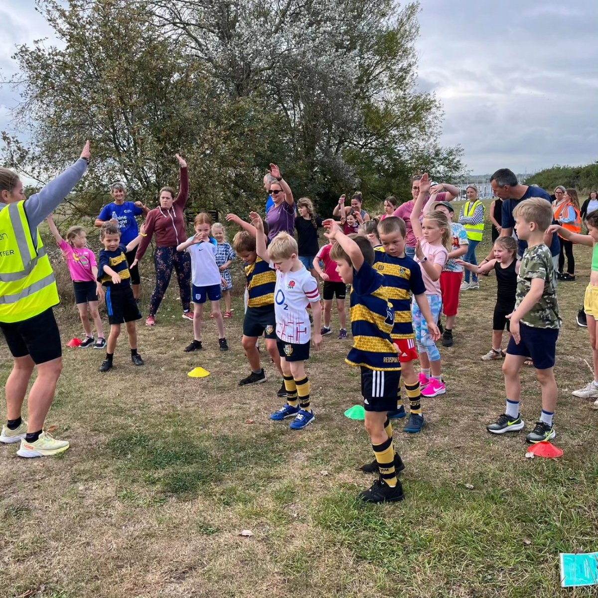 Event Number 7️⃣0️⃣ - 16/09/23

Shoutout to the superstars juniors who joined us for event 70 this morning. It was a great morning for our superstar athletes! 🏃‍♀️ 🏃‍♂️

🏆 1️⃣9️⃣ Finishers! 
🦺 1️⃣9️⃣ High Viz Hero Volunteers! 
🏅 1️⃣ Milestone!
🎂 1️⃣ Birthday!

#lovejuniorparkrun #parkrun