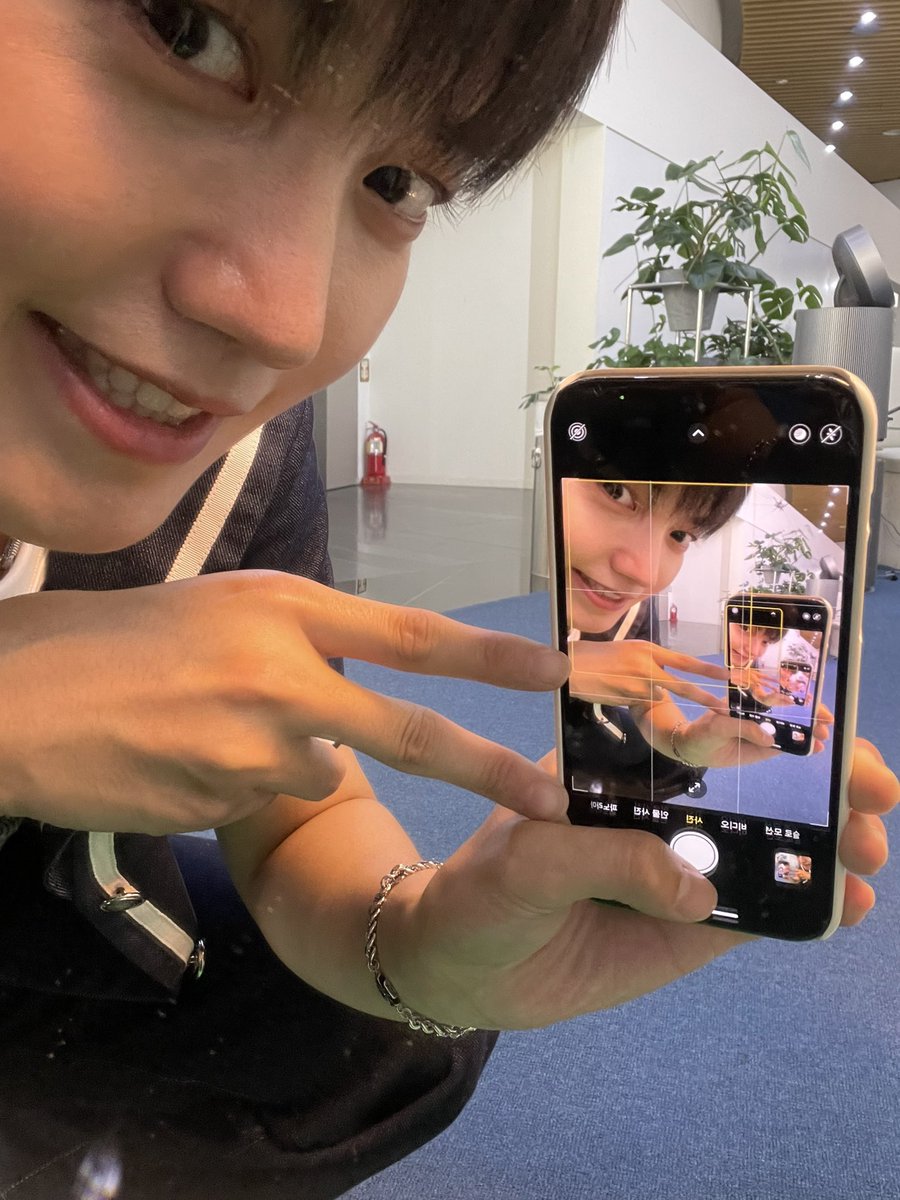 onf_feed's tweet image. ▼ ENG TRANS
[#J_US][#LeeSeungjun][#ONF]
On The K O It was great to meet you after a long time ~ It's been a while for the song Popping too, right ~?

#온앤오프 #제이이스