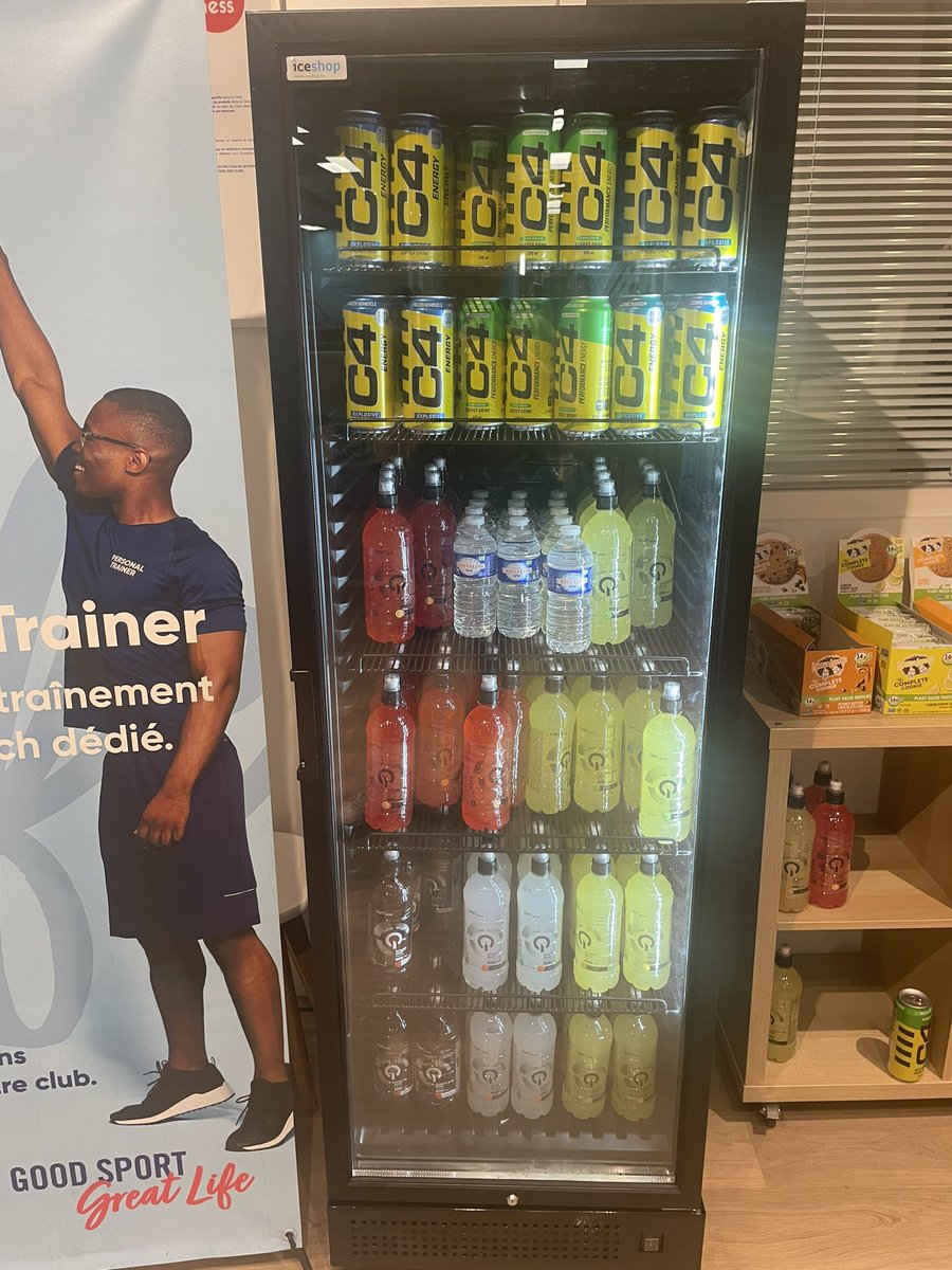 Remplacer les fontaines à eau par la vente de petites bouteilles d’eau en plastique, c’est écologique et économique ! Bravo <a href="/Neoness/">Neoness</a> ♥️