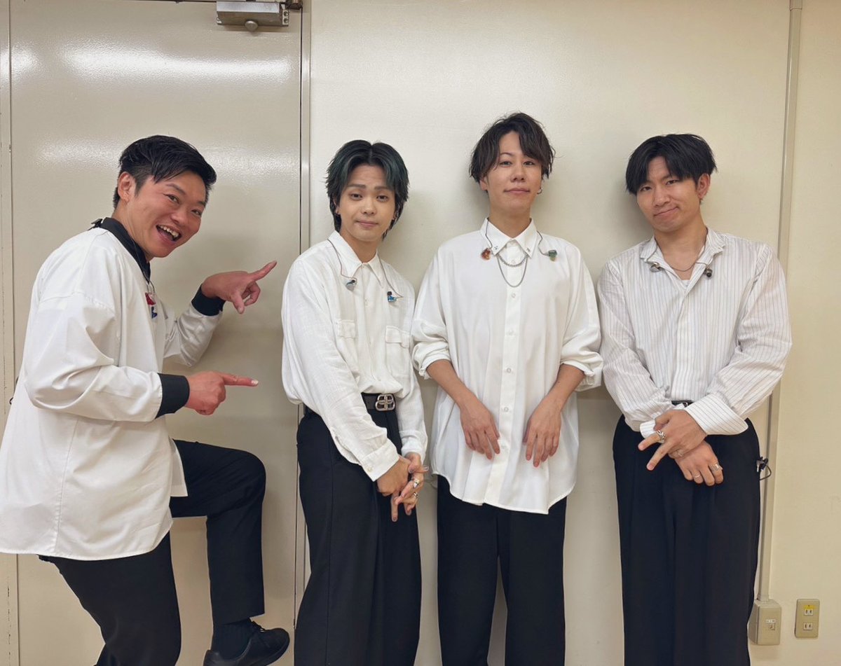 sota_dawgss's tweet photo. #CHEN_JAPANTOUR_Polaris 
ツアー千秋楽でした！！
CHENさんの歌声は演奏中に聴き惚れるほど素晴らしくて、全公演とても幸せな時間でした🫶
ご一緒出来たことを誇りに思います。
CHENさん、本当にありがとう！！

#CHEN #CHEN_ポラリス
#EXO #weareoneEXO https://t.co/m8qOQkddAD