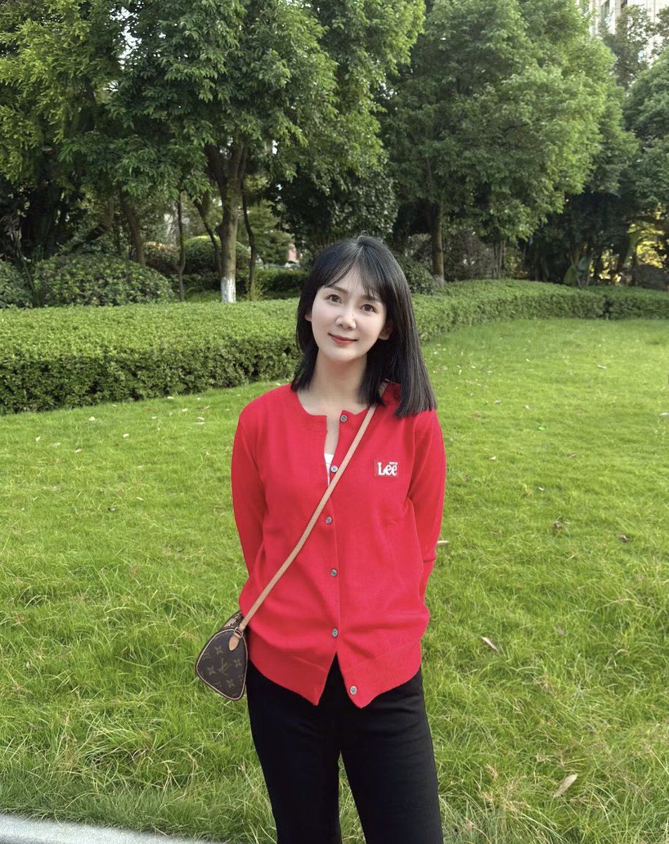 kbdexin's tweet photo. 陪你最多的人还是自己，所以做你自己喜欢的人最好 https://t.co/wJE60t9tUy