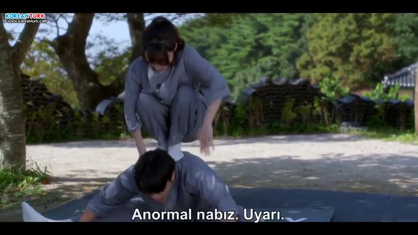 TaengVN's tweet photo. Hae suju üyelerinden bu kadar dayak yememiştir 😂 kıyamam yazık Youngsim ve ailesi tarafından çocuk hep dövüldü hahahha dizi çok komikti ayrıca hae'nin oyunculuğu güzeldi beklediğimden daha iyiydi yeni dizilerini merakla bekliyorum ☺😍💙🧡💜
#OhYoungsim
#Donghae https://t.co/xTFociFvNa