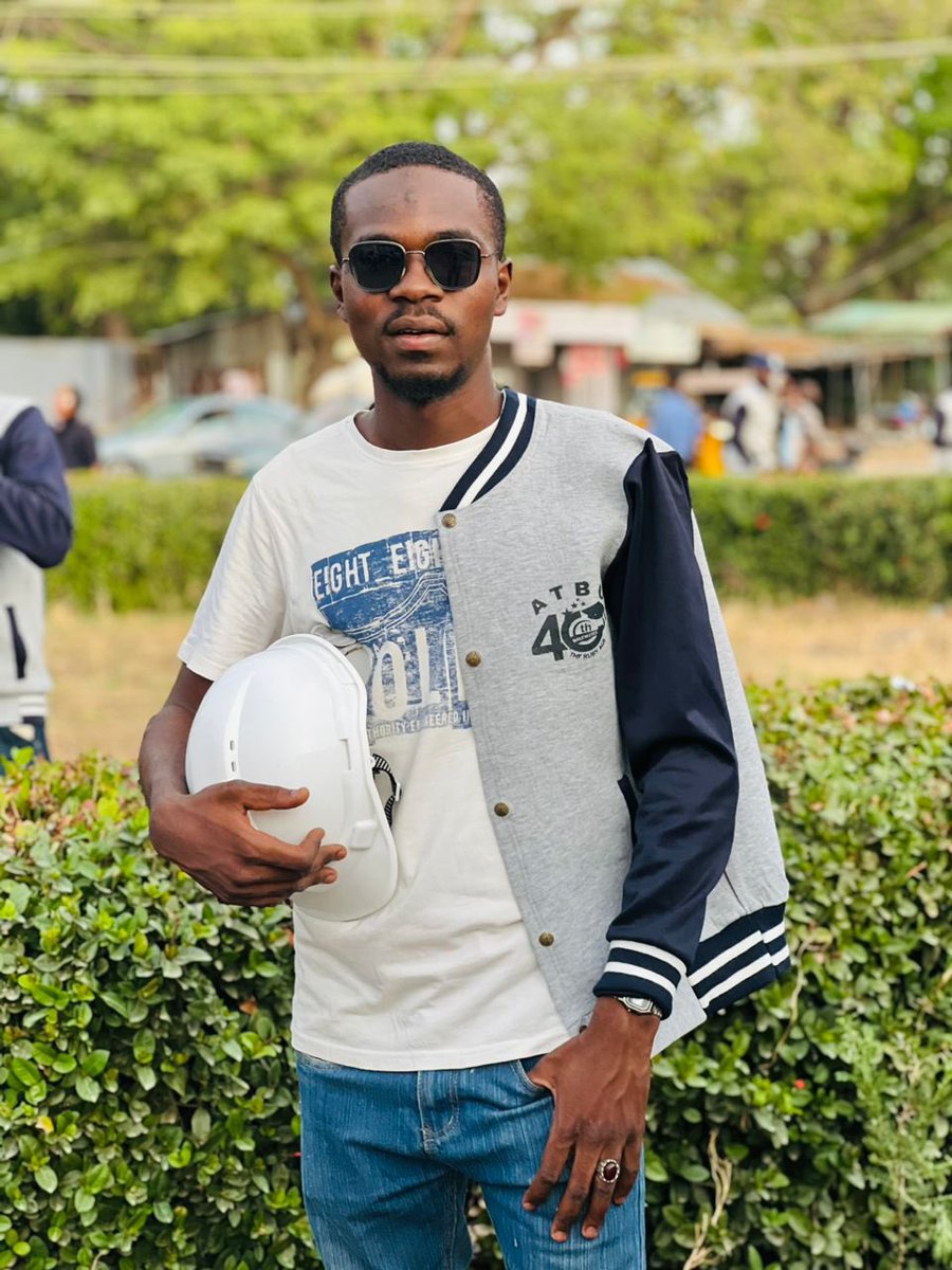Jb_fateh's tweet image. Alhamdulillah…🎉🥳 B.Tech Architecture 🥳
#atbu40thalumni2021.