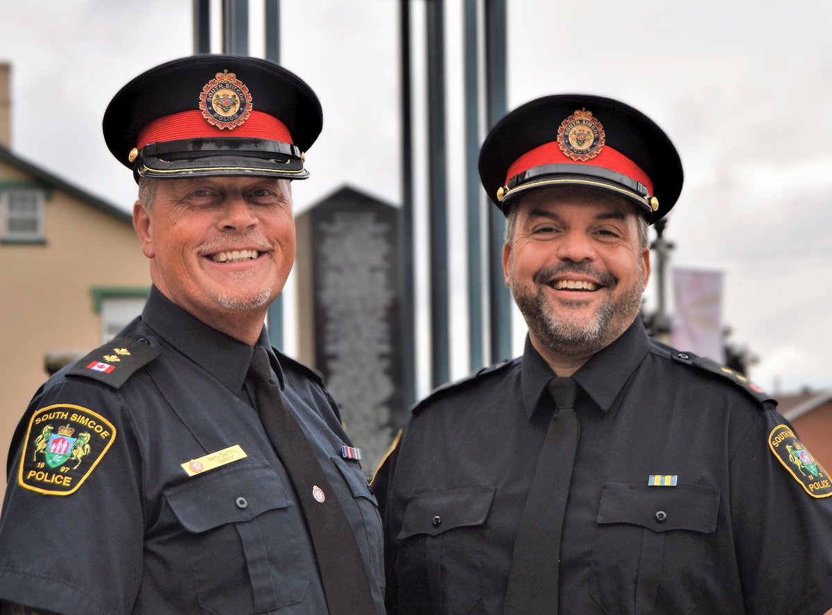 SouthSimcoePS's tweet photo. Good morning @townofinnisfil and @TownofBWG! From our family to yours, have a safe, fantastic Sunday.
#Community #SSPSFamily #OnDutyForYou https://t.co/nXjMRF40b1