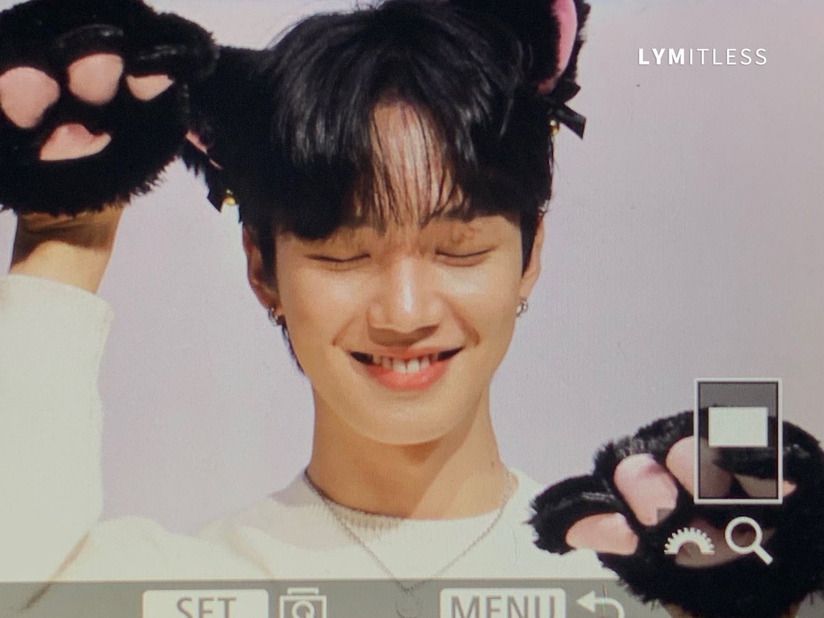 _lymitless's tweet image. 230917 동그란 고영이도 고영이다🖤 #임영민 #영민 #LIMYOUNGMIN #YOUNGMIN