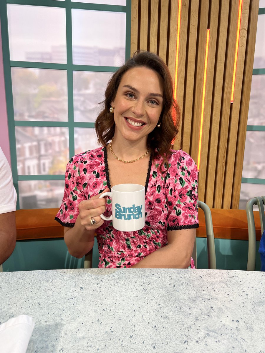Sunday Brunch (@sundaybrunchc4) on Twitter photo We’re now chatting to <a href="/roisingni/">Roisin Gallagher</a> to talk about her role in the new Sky series ‘’The Lovers’’ 📺 We’re now chatting to <a href="/roisingni/">Roisin Gallagher</a> to talk about her role in the new Sky series ‘’The Lovers’’ 📺