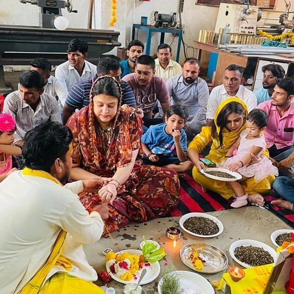 Ecosure11's tweet photo. Glimpse of Vishwakarma  
Puja at Our Unit-I  Greater Noida  🙏🙏🙏

#HappyVishwakarmaPuja https://t.co/mylNK1GK35