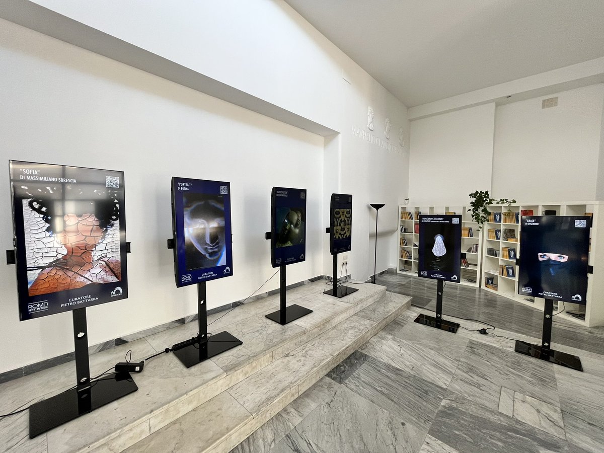 BattarraPietro's tweet photo. “Extra Moenia. Un classico ultracontemporaneo”. 🔥

Ultimo giorno di @romanftweek. Un grande grazie a tutti gli artisti coinvolti. ⚡️

@Prog_Bridges 

#artecontemporanea #digitalart #cryptoart #nfts #exibart #artribune #segno #flashart https://t.co/jgfDcI3Qh9