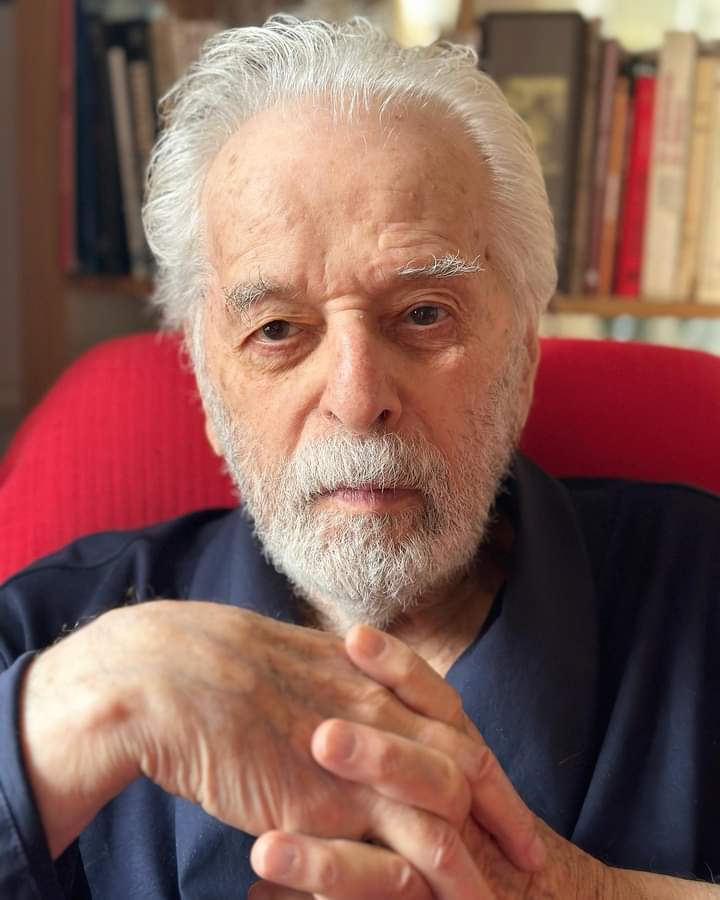 Hoy domingo, voy a descansar.
Lo primero que tengo que hacer para este precioso día es cesar de pensar.
Poco a poco, con el paso de los años, me he ido desmontando de ese caballo mítico que llamamos lenguaje articulado. 
Nuestra civilización desde pequeños, nos ha acostumbrado a