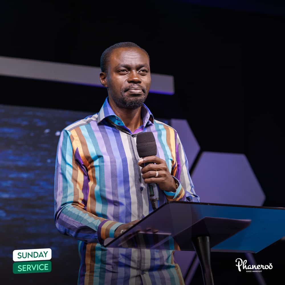 ManifestUganda's tweet photo. Building a disciplined lifestyle of intimate fellowship with the Holy Spirit, prioritising the life of prayer and being an ardent student of the Word aligns your heart with the tenacity to believe and stirs it into a faith that believes for everything to the glory of God. 

https://t.co/9vmuCsirlF

#PhanerooSundayService 
#LiveNow