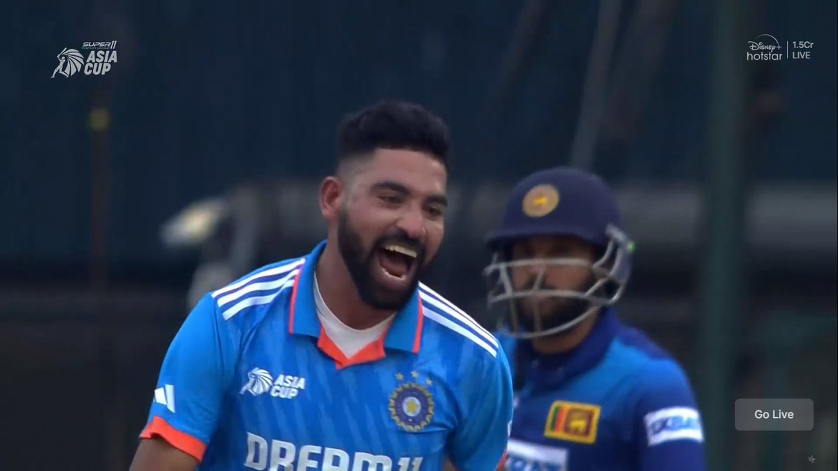 Miya Magic..

MOHAMMAD SIRAJ - YOU FREAKIN LEGEND....!!!!

4 wickets in a single over by Siraj - this is absolute mayhem!

#siraj #AsianCup2023