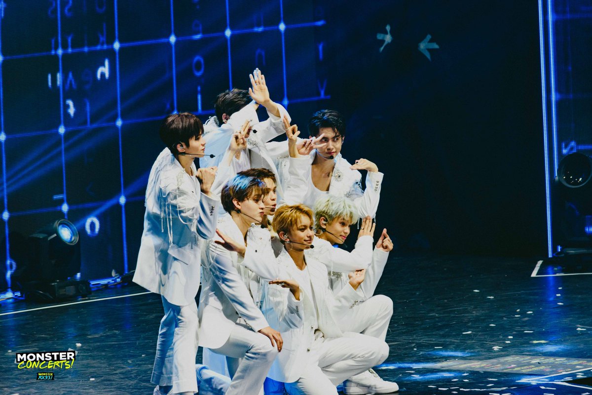RX931's tweet photo. .@HORI7ONofficial is a game changer in the Hallyu scene 🌅

The all-Filipino K-Pop group delivered show-stopping performances for their PH Anchors ⚓️ at their Friend-SHIP: Voyage to Manila concert! Thanks to @dnmentph. #HORI7ON_1STCON #RX931

Read more: https://t.co/dtJ0esR21j https://t.co/xeUh3s3jL0