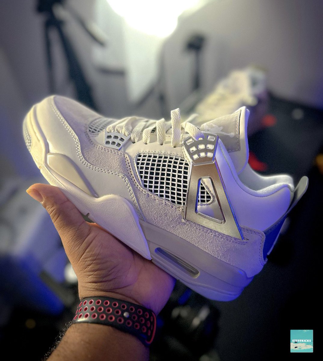 steff_kicks's tweet photo. These are just…. OMG #SKNation they’re crazy!!!
Follow #TikTok
https://t.co/3caGNw7Zdf
#SteffKicks
#SKNation
#ACSS🇨🇦
#Jordan4
#FrozenMoments
#FallSeason2023
#Nike
#jumpman23 https://t.co/qmGwRsAdlS
