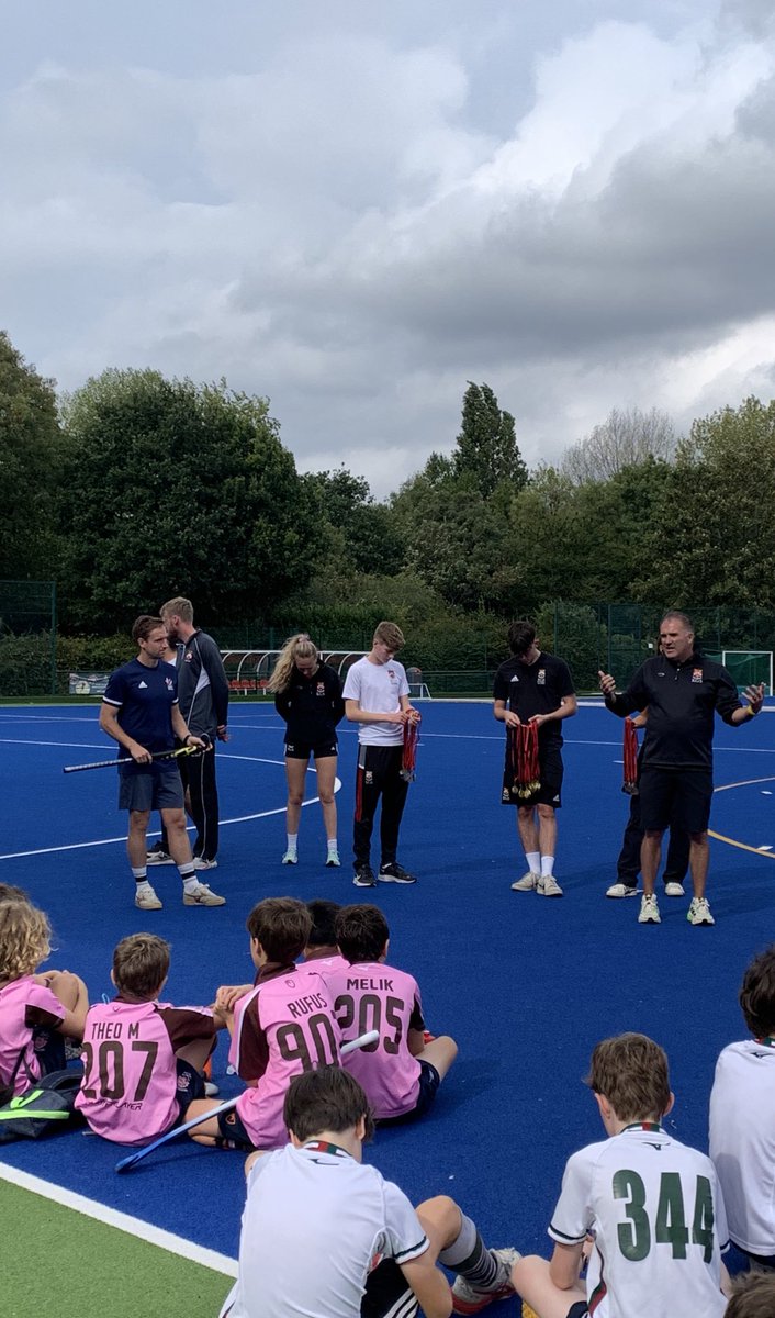 KGS #HockeyFestival🏑 Today we are delighted to welcome to Ditton Field 350 students from our local hockey clubs! Well done to everyone involved 👏@KGSheadmaster @KGS_Hockey #ThisIsKGS #KGSSport