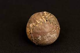 🏌️‍♂️ Golf balls weren't always smooth.  In the early days, they were made of leather and feathers. 

⛳I t was later discovered that balls with dents flew more consistently. 

From feathered flights to dimpled drives!