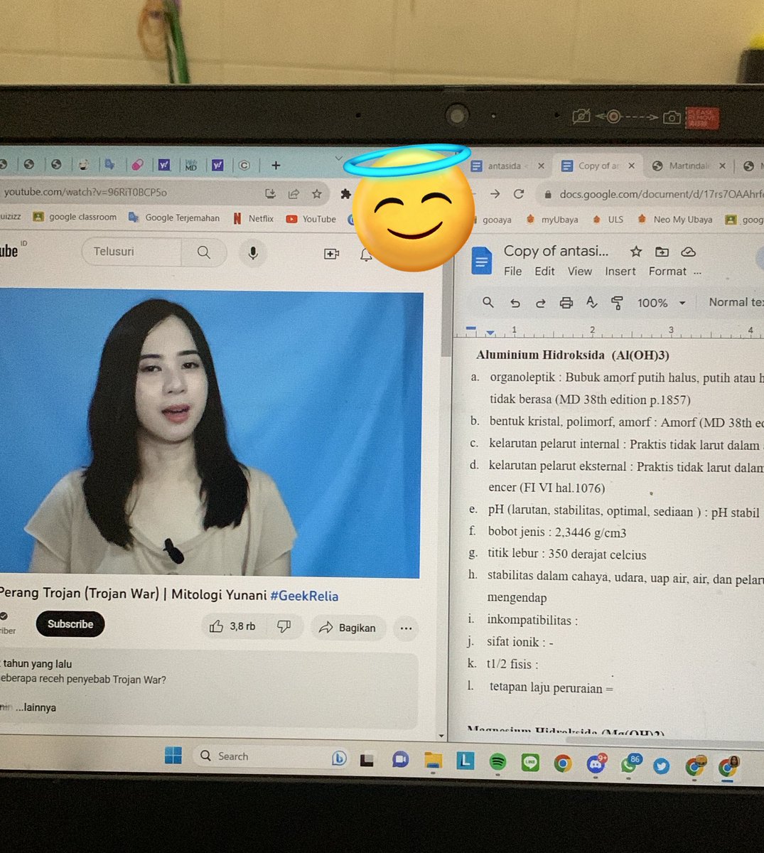 Nugas sambil dengerin <a href="/aurelvalen/">Aurel Val</a> emang the best