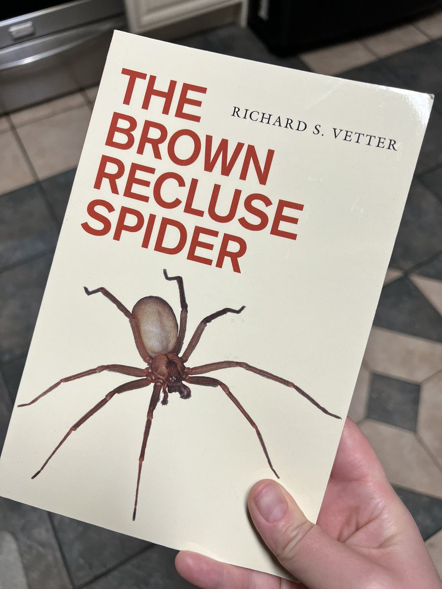 catsncrickets's tweet photo. Got my copy of The Brown Recluse Spider by Richard S. Vetter! Excited for this read. https://t.co/GUkaMOpqgQ