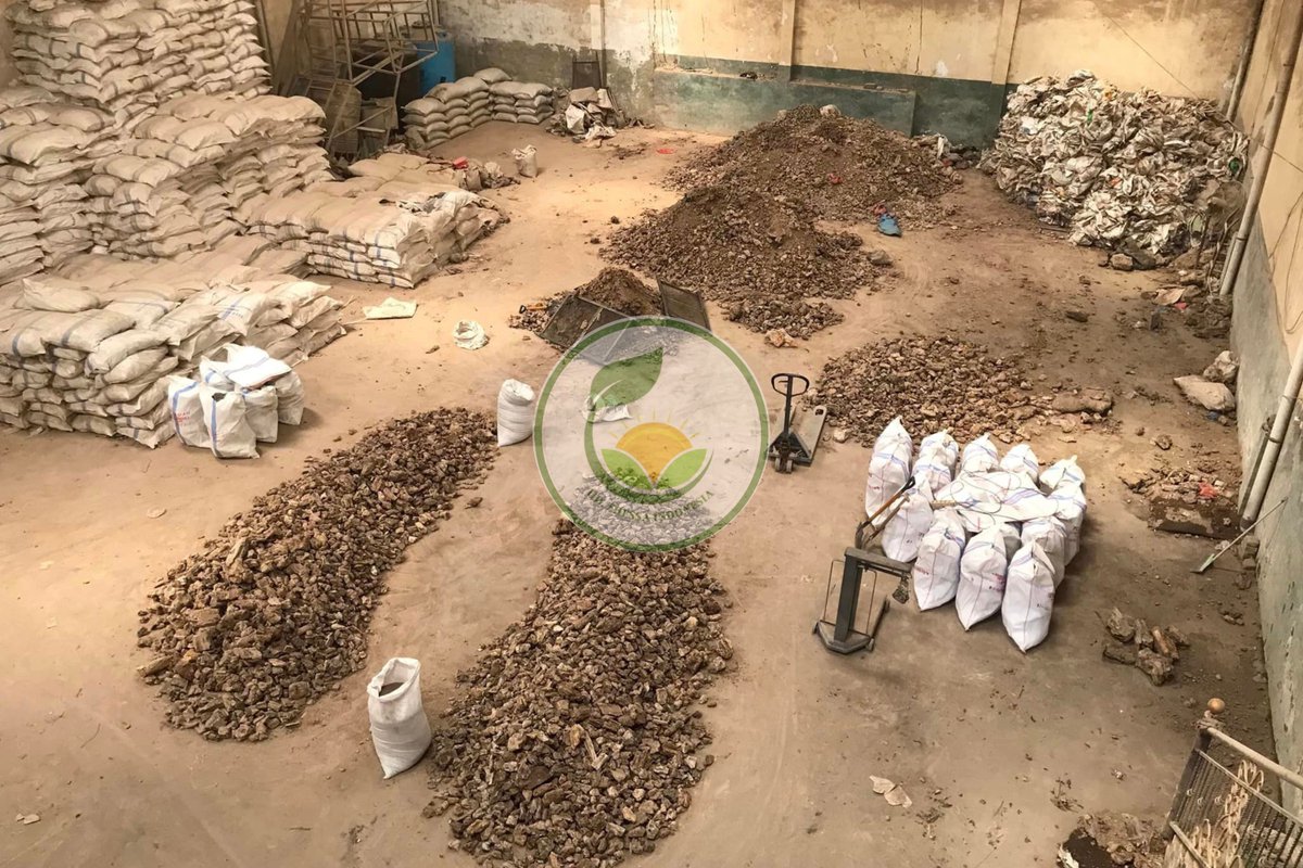 damarbatu's tweet photo. 🇲🇨 UD. Thessa (Damar Batu Indonesia Exporter)

⏱️ Ready Stock Bombay Quality &amp; Kalkuta Quality

🔗  Bombay Grade at $ 625 per MT (CNF)

🔗 Kalkutta Grade at $ 575 per MT (CNF)

☎️ Phone/WhatsApp at +62821-5447-8997 (Dodik)

🔗 Visit Our Website at https://t.co/g6XQ5z4qjk https://t.co/6lrGEuSALo
