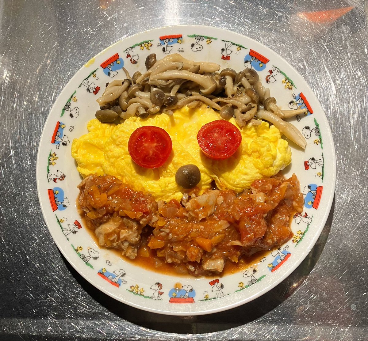 tomoComoCo1's tweet photo. 子供がごはん食べてくれないんです😅そんな時の #家事代行 ごはん。本日は自分用ですが、、、😆 #facefood #artfood https://t.co/bhCZtVczuT