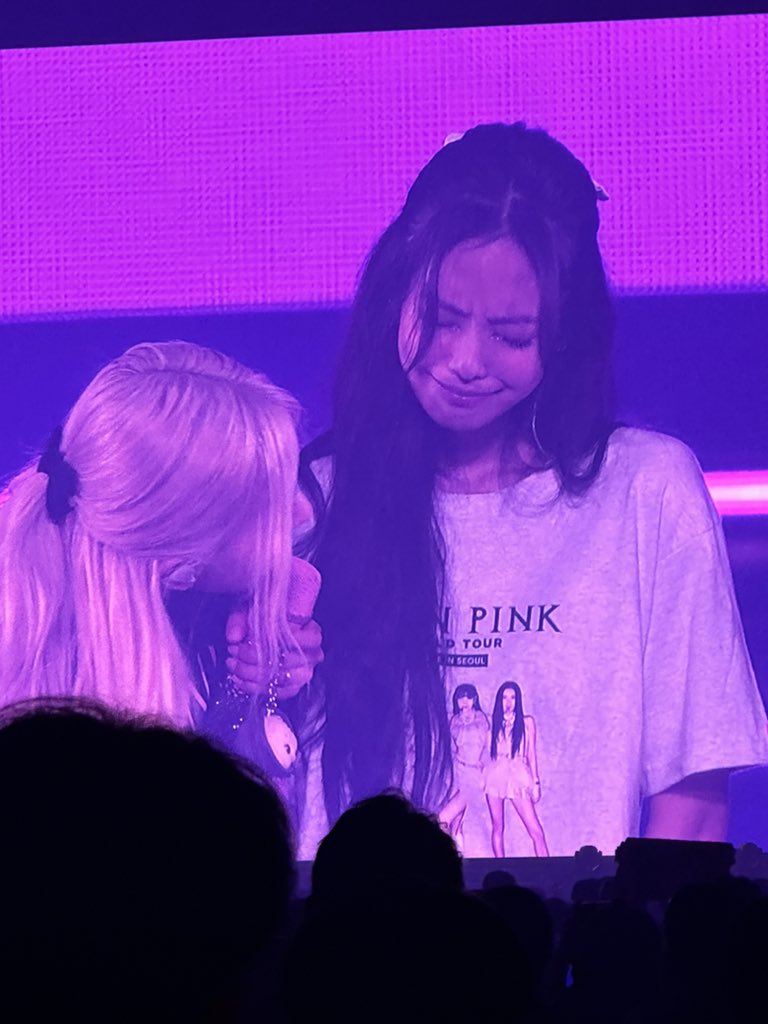 0_w116's tweet photo. 초동안이시네요 제니언니~ https://t.co/BmgJQIircW