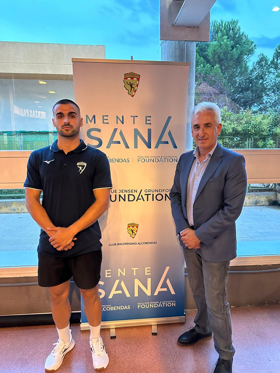 Ayer tuvimos una visita especial: <a href="/jesustortosa_al/">Jesus Tortosa Alameda</a> <a href="/PSalazarGordon/">Pablo Salazar</a> y Milagros Díaz nos acompañaron para dar el mayor de los ánimos a nuestro equipo #DHPlataMasc. Muchas gracias <a href="/Alcobendas_ayto/">Ayuntamiento Alcobendas</a> por todo su apoyo.
Gracias también a <a href="/PDJF_dk/">Grundfos Foundation | PDJF</a> <a href="/arenal_ral/">Raúl Arenal</a> por su ayuda a nuestro club.