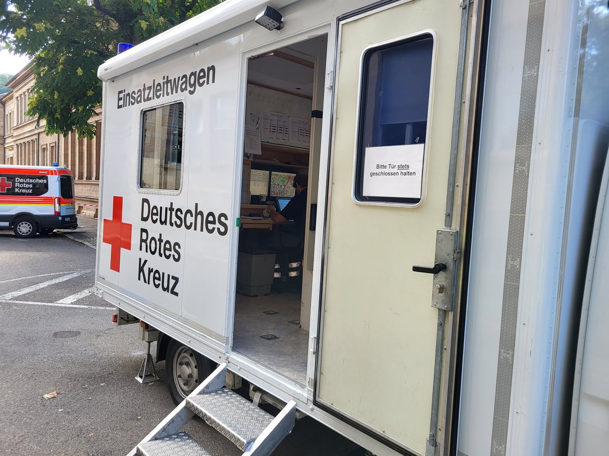 DRK_IuK_Tue's tweet photo. Letzter geplanter #Einsatz für unseren #ELW2. Unterstützung des OV #Tübingen beim #Erbelauf 2023.
Ab dem 06.10.2023 ist unser neuer ELW im Dienst. https://t.co/vUqpxcPdTZ