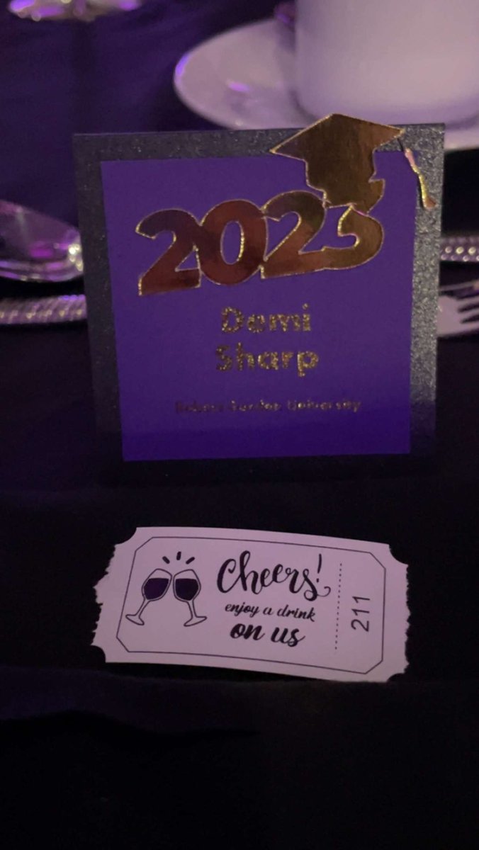 Demi Sharp tweet media