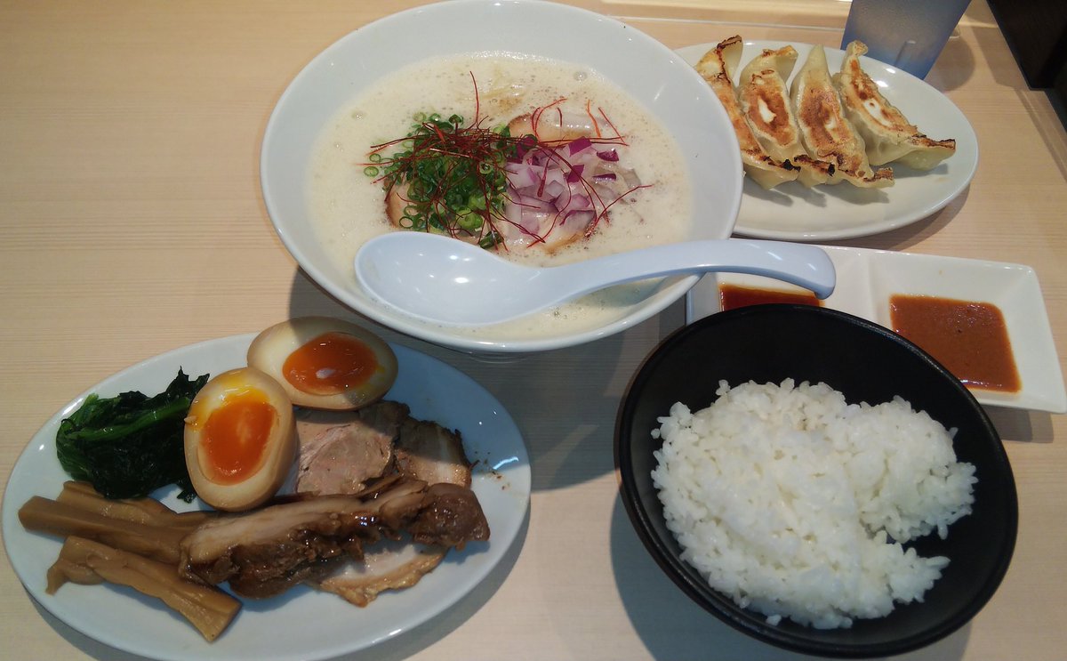 xyzMISA's tweet photo. 最近は鶏白湯にはまってます。
☆一つから☆五つまで。
自分の好みが見つかりました☺️ https://t.co/M3XkaTsepq