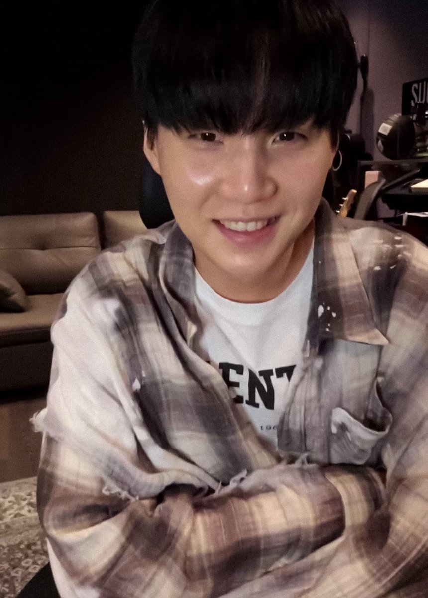 agustdfms's tweet photo. our sweet yoonie 🥺 https://t.co/jQLA3GwJMX