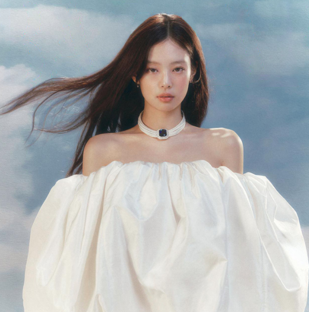 AboutMusicYT's tweet photo. BLACKPINK's Jennie at their concert today:

- "We'll continue to be amazing ... BLACKPINK will continue to work hard and show their cool side in the future". https://t.co/gCNxfuQLsC