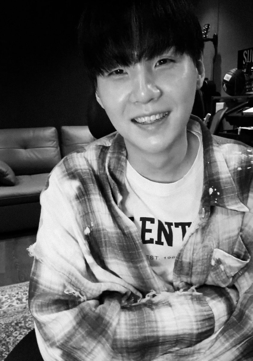 agustdfms's tweet photo. I love you so much https://t.co/pAca1AKSQx