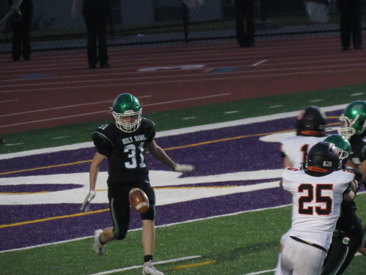 Holy Name Green Wave (Parma Heights) 42 North Olmsted Eagles 26 Sneak Peek 2 @NOEagles @NamerFootball @PaFootballNews @BPtashinski @Sykotyk @OHSFBMedia @JoeEitel @NEOZoneHS #Beyondthekeystone