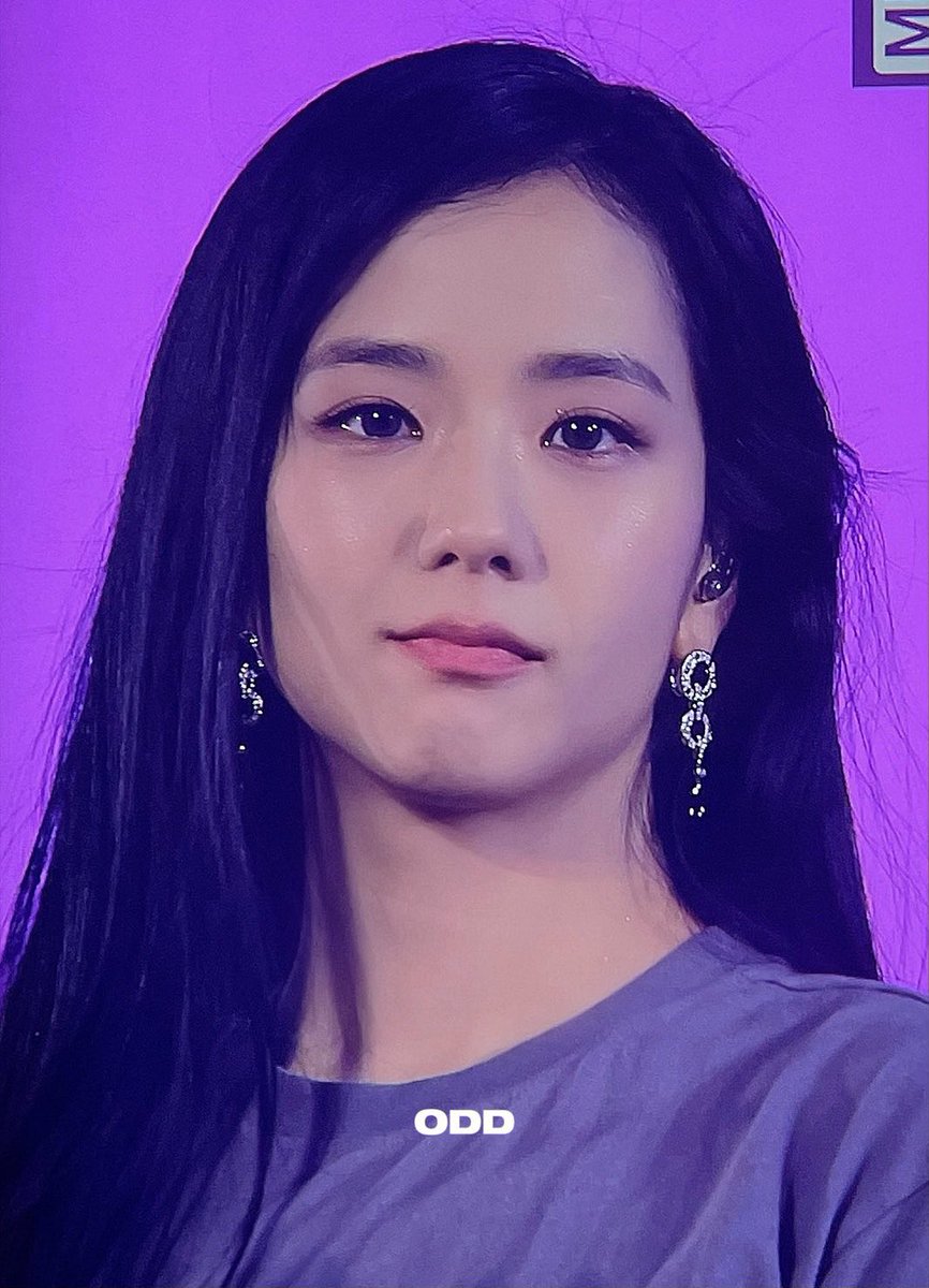 NEWSJISOO's tweet photo. Congratulations JISOO on finishing this one-year tour, we're very happy that everything went well, you did amazing. 
We’ll soon be welcoming actress JISOO, excited for what is coming next! ❤️ https://t.co/q7r6Zy0eSH