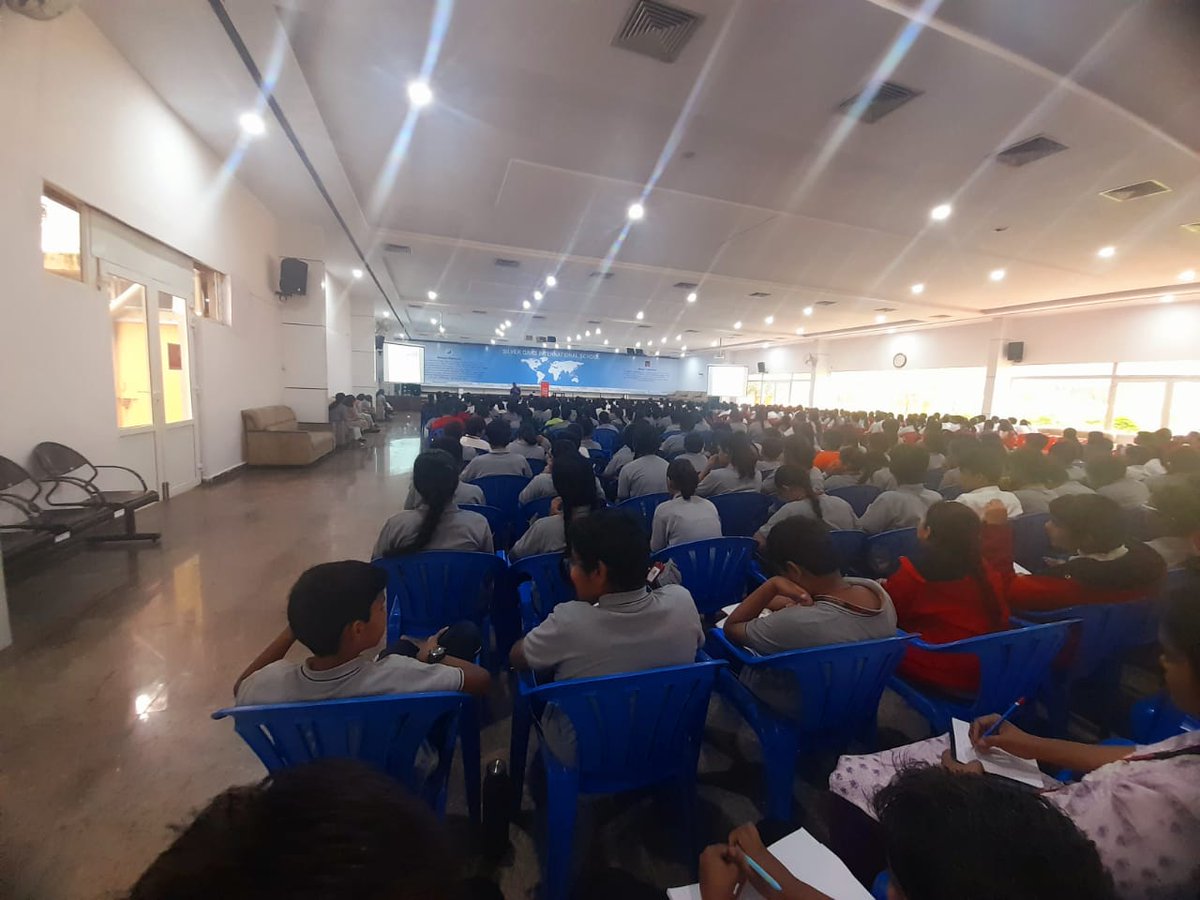 Materials & Interface Engineering @ TNN's Lab (@tnnlab) on Twitter photo Happy to see Dr. T.N. Narayanan <a href="/tharangattu/">Narayanan Tharangattu Narayanan</a> giving a talk on 'Recent Advances of Nanotechnology' as a part of the institute <a href="/TIFRH_buzz/">TIFR Hyderabad</a> Outreach program at Silver Oaks International School Hyderabad. A stupendous crowd of more than 600 students attended the session! Happy to see Dr. T.N. Narayanan <a href="/tharangattu/">Narayanan Tharangattu Narayanan</a> giving a talk on 'Recent Advances of Nanotechnology' as a part of the institute <a href="/TIFRH_buzz/">TIFR Hyderabad</a> Outreach program at Silver Oaks International School Hyderabad. A stupendous crowd of more than 600 students attended the session!