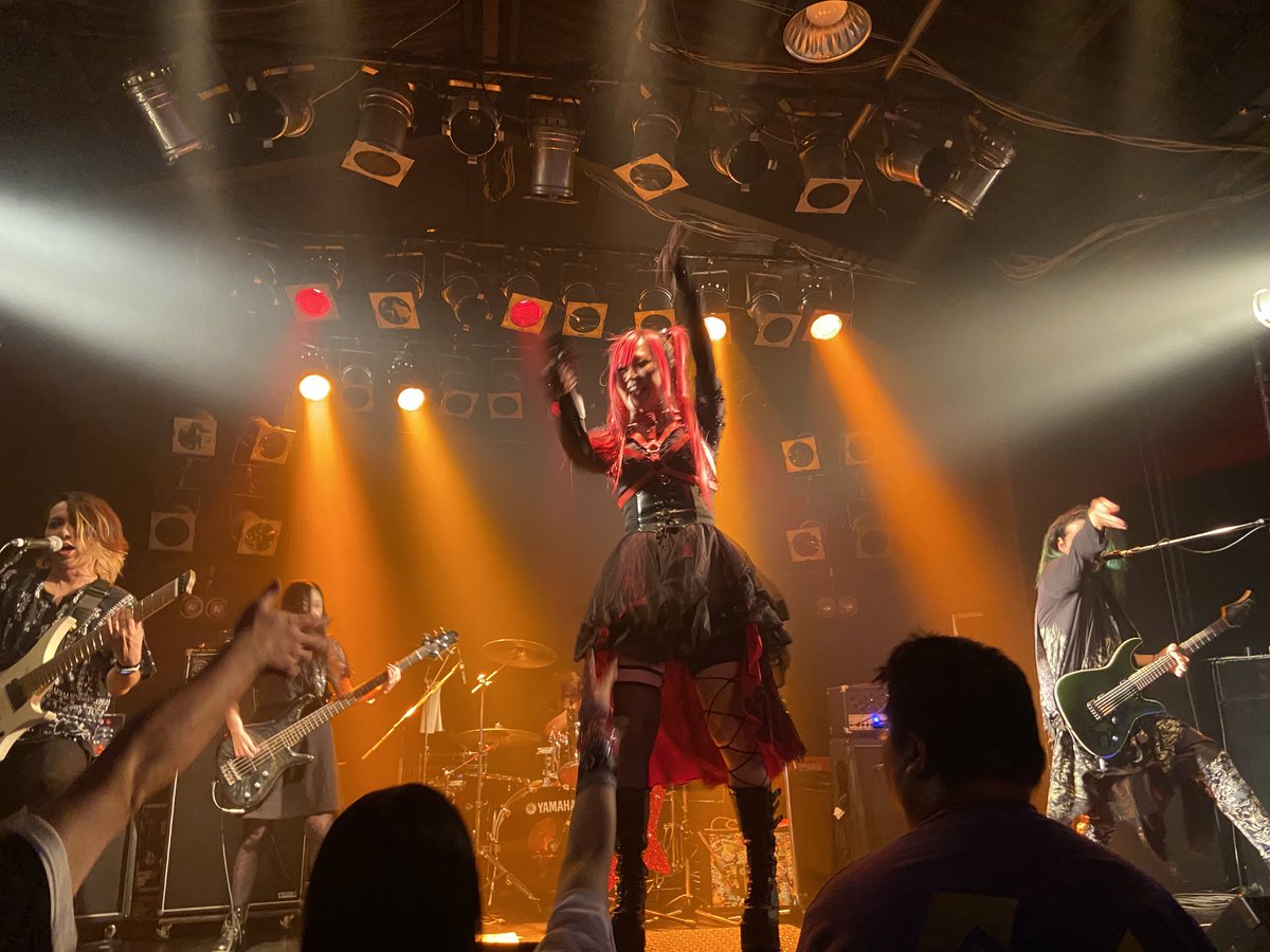 lampanfes_gifu's tweet photo. 2組目　Yumerika＊

2016年以来7年ぶりのCLUB ROOTS 

普段見ているグループが地元で見れる状況に感激

来年6月に岐阜でワンマンライブを行うにあたり岐阜で良いアピールになったのではないかと https://t.co/srIyfX41hL