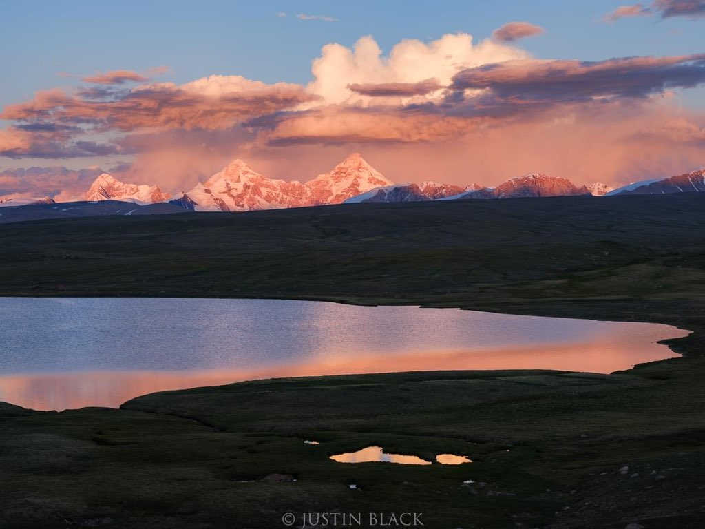 Details of our 2024 expedition: visionarywild.com/workshops/kyrg…

#ExploreKyrgyzstan #KyrgyzstanPhotography #NomadicLife #WildernessPhotography #CentralAsiaPhotography #LandscapeLovers #CulturalHeritage #TravelPhotography #EpicLandsacpes #NatureCaptures #DiscoverKyrgyzstan