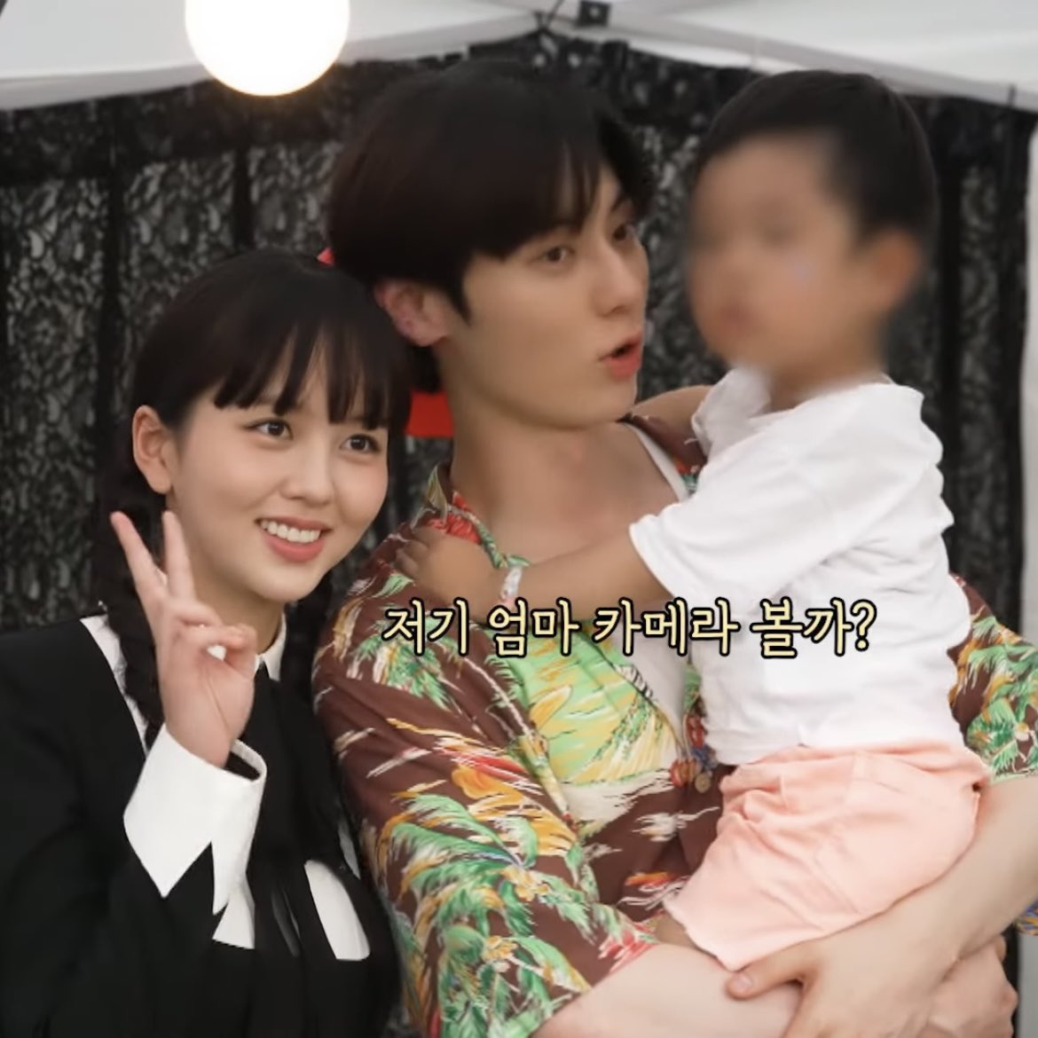 띠발 아기 안고있는거 존나안정적이라 나 지금 어떠한선택하러감 ..