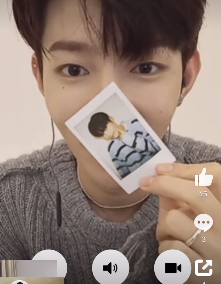 zhnation's tweet photo. if u put these two photos side by side it looks like two guys in a long distance relationship on video call to each other showing the polaroids they keep in their wallets to be reminded of each other https://t.co/KobcpLnbc8