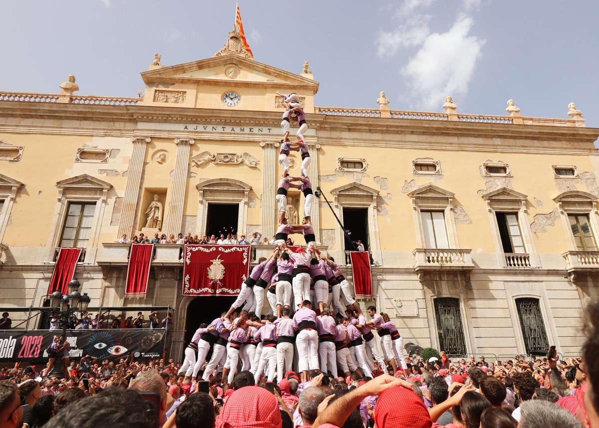 Colla Jove de Tarragona tweet media