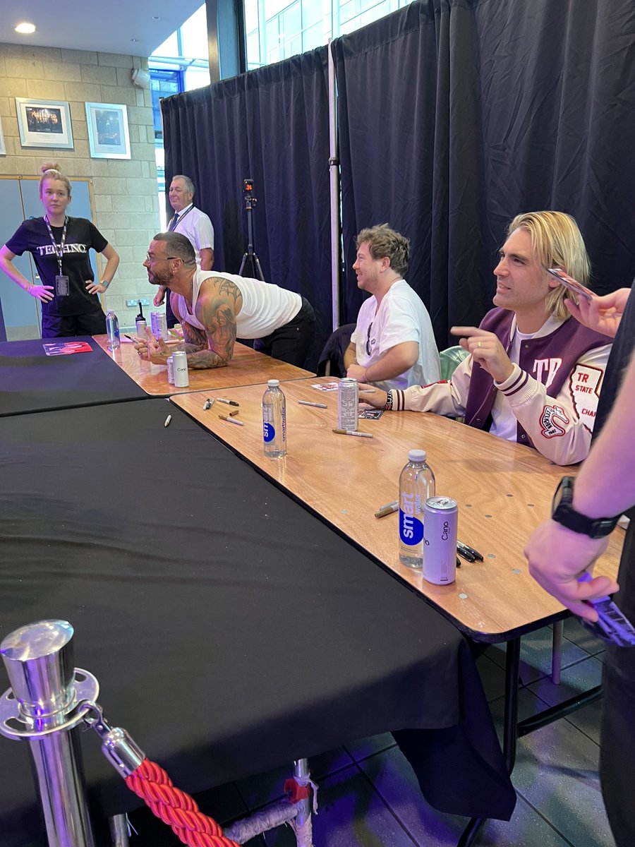 Leanne 🌚 tweet media