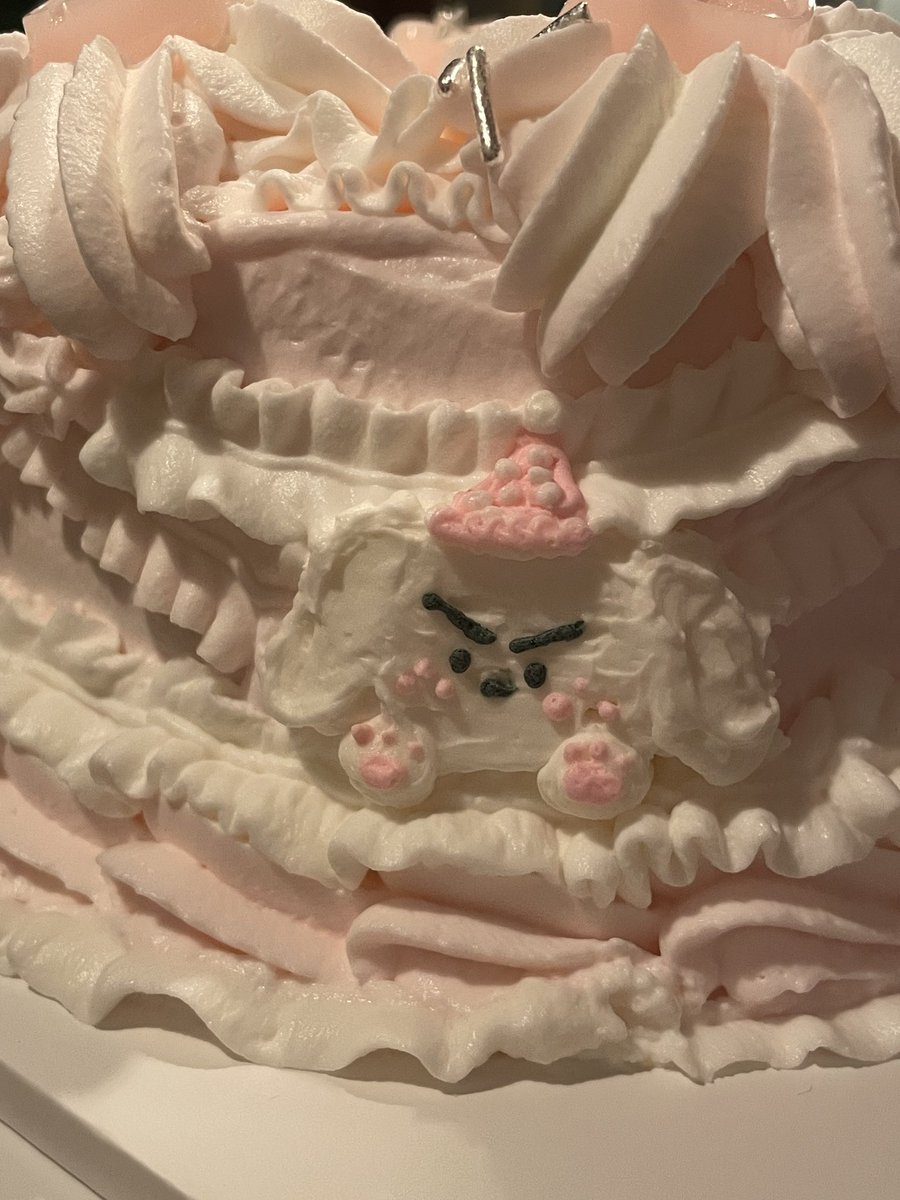 폭룡적인 민희의 22번째 생일축하해💭💕

#HAPPYMINHEEDAY
#가을에_감자_받아_가세요