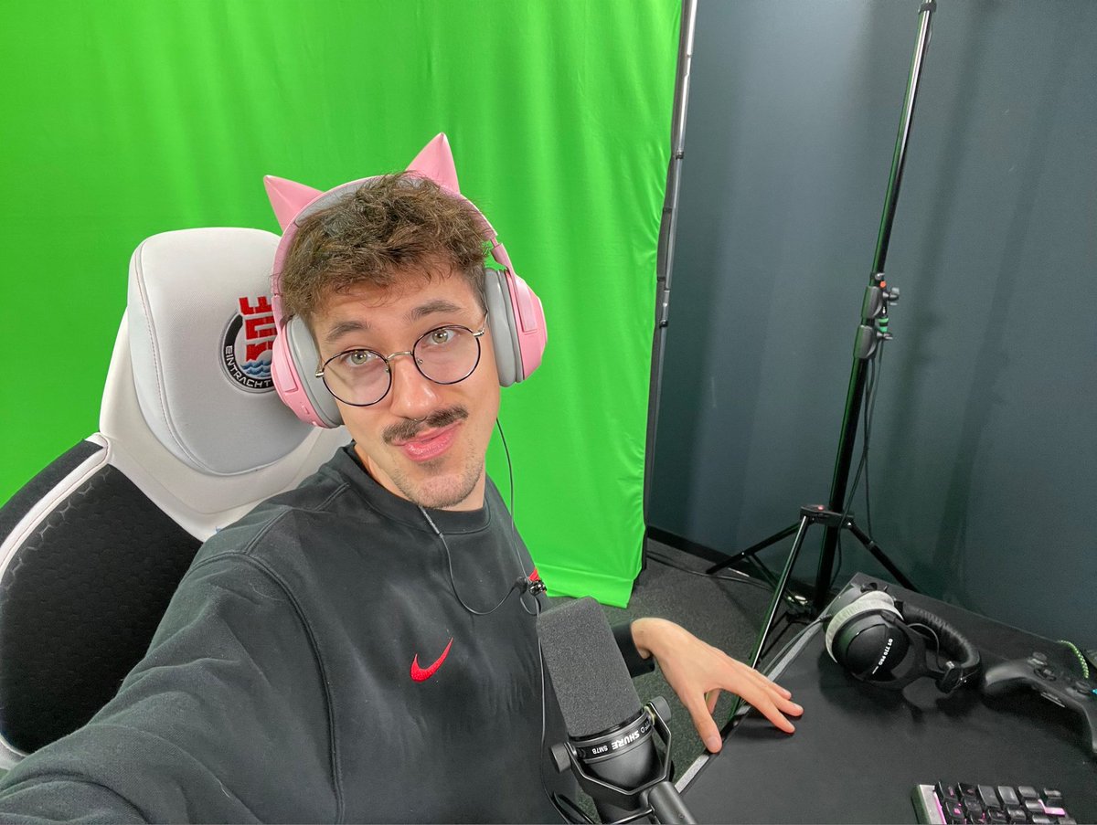 Hänno 🏳️‍🌈 #EINS tweet media