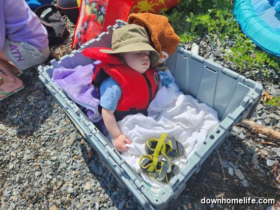 Saltwater Snoozin' 😴

Thank you to Jillia Organ for sharing your photo with us on downhomelife.com/submit. 

#NapTime #SnoozeButton #NL #NewfoundlandandLabrador #CatNap #Downhome #Kids #FunnyKids